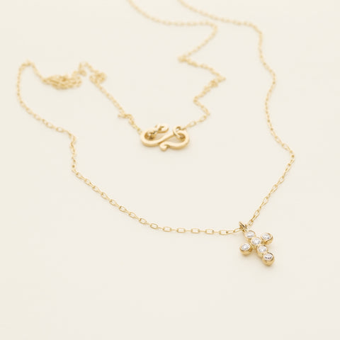 Necklace with cross and diamonds - 18k gold